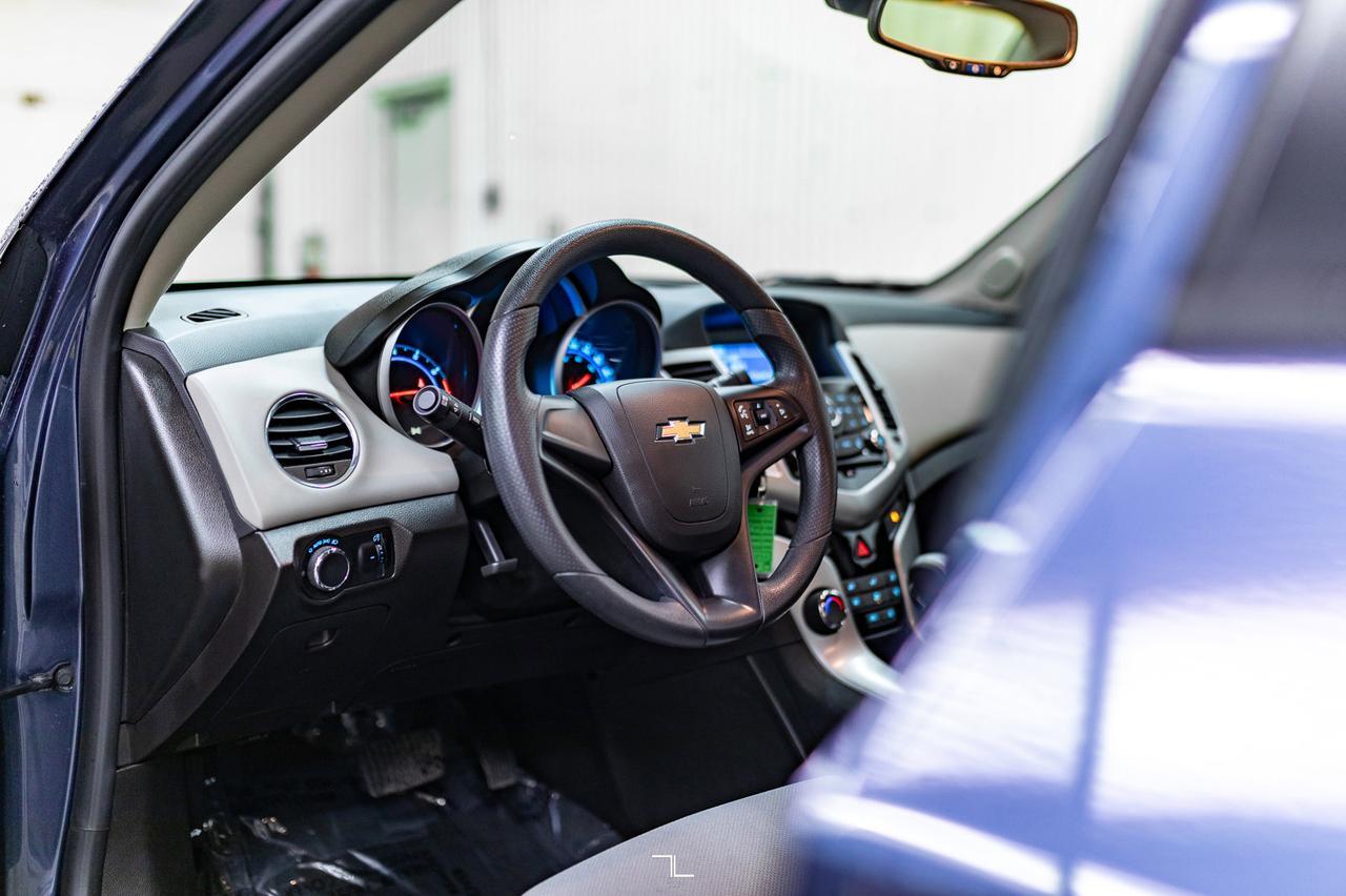 2014 Chevrolet Cruze 2LS Red Deer AB