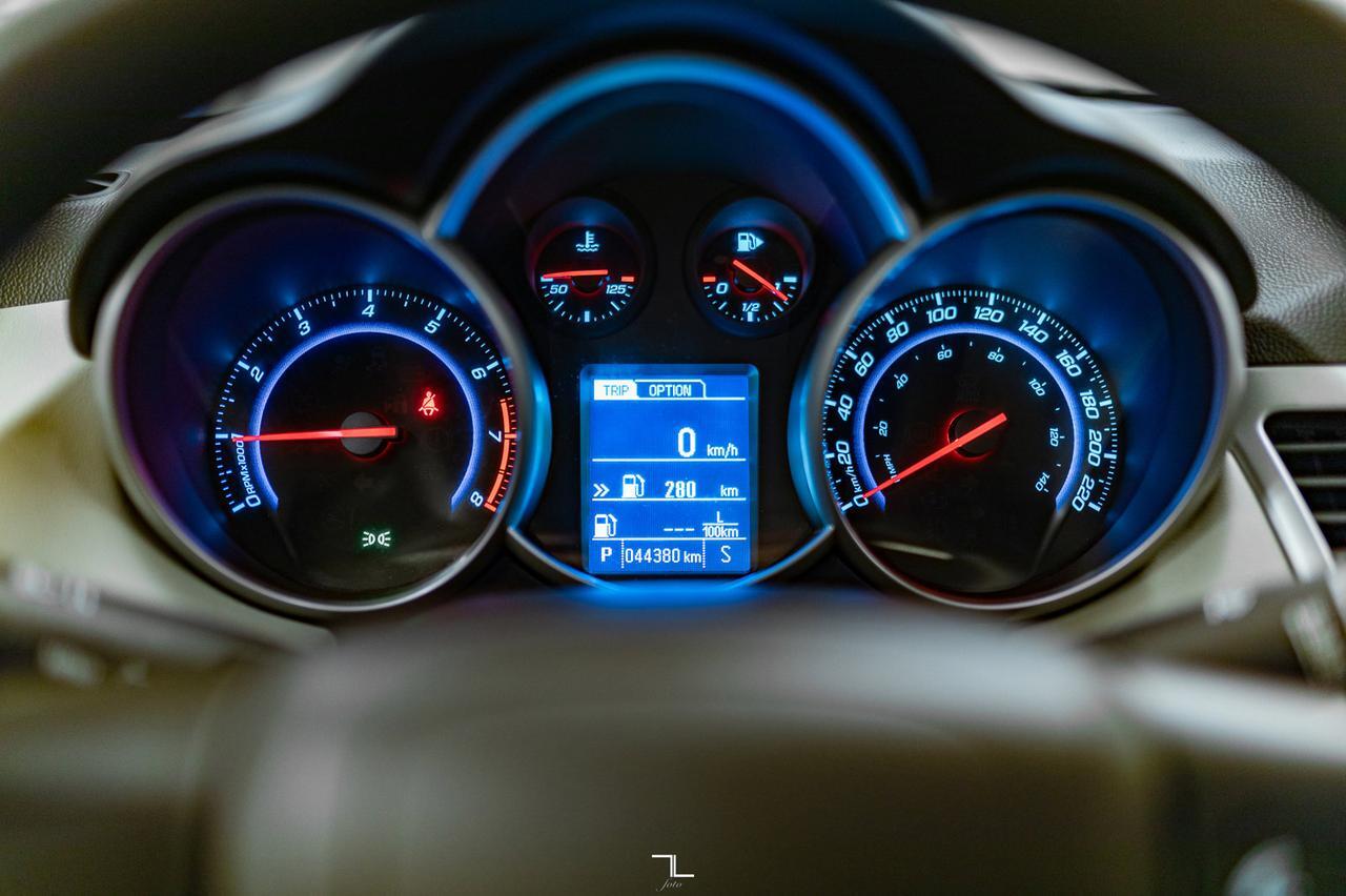 2014 Chevrolet Cruze 2LS Red Deer AB