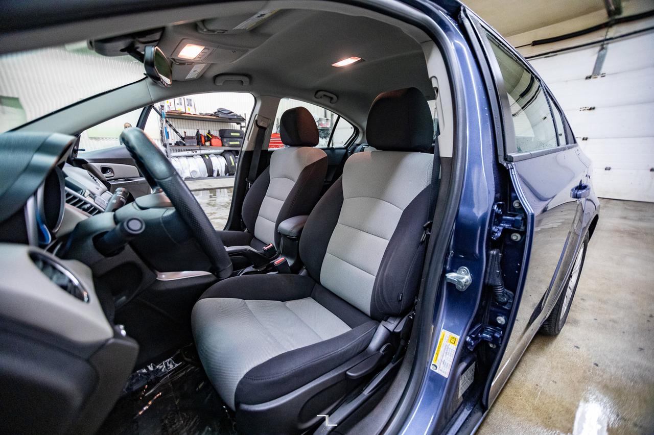 2014 Chevrolet Cruze 2LS Red Deer AB