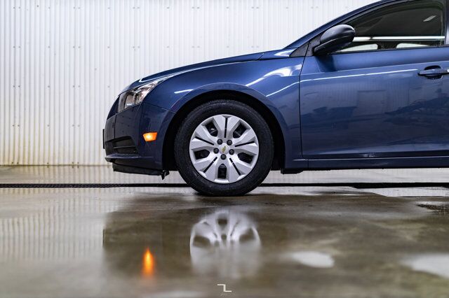 2014 Chevrolet Cruze 2LS Red Deer AB