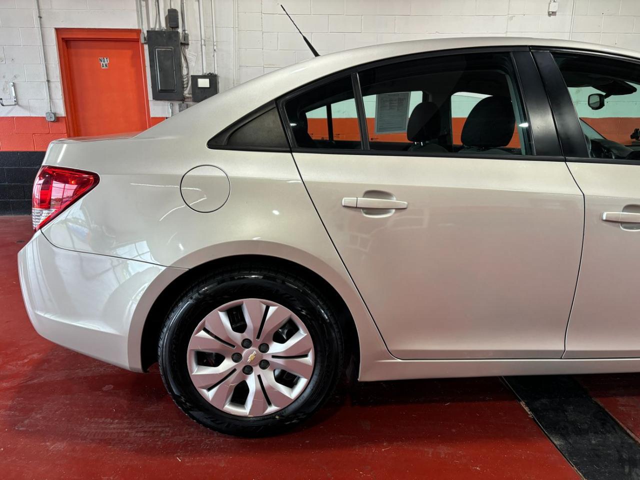2014 Chevrolet Cruze LS Auto Franklin OH