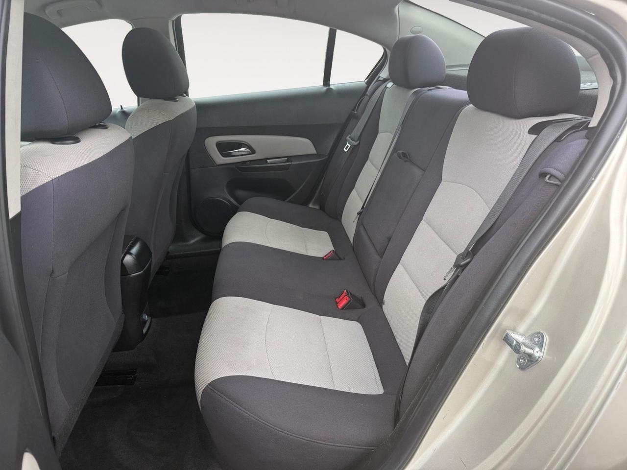 2014 Chevrolet Cruze LS, BLUETOOTH, REMOTE KEYLESS ENTRY, AUX, STEERING WHEEL CONTROLS, POWER MIRRORS, SOLD AS IS - COME AND CHECK OUT THIS CHEVROLET CRUZE TODAY! Norfolk VA