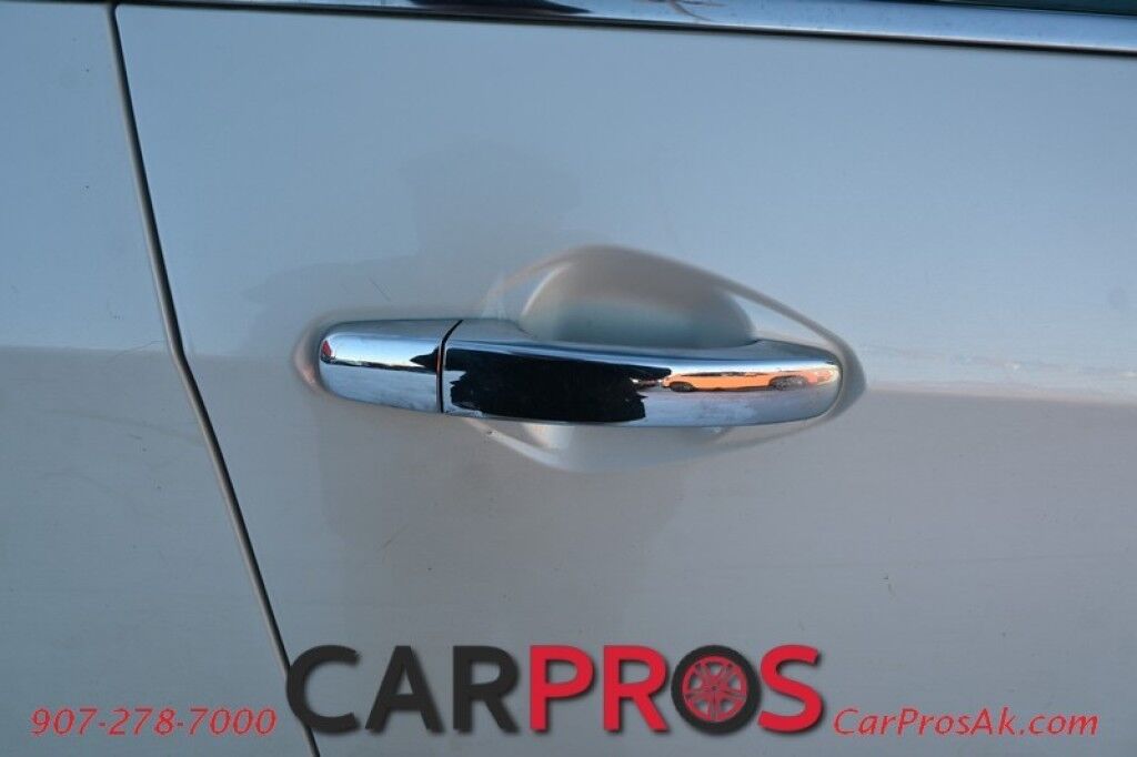 2014 Chevrolet Equinox LTZ - All Wheel Drive - Power & Heated Leather Seats - Remote Start - Keyless Entry - Bluetooth - Backup Camera - Moonroof - Rear Parking Sensors - Pioneer Speakers - Power Liftgate Anchorage AK