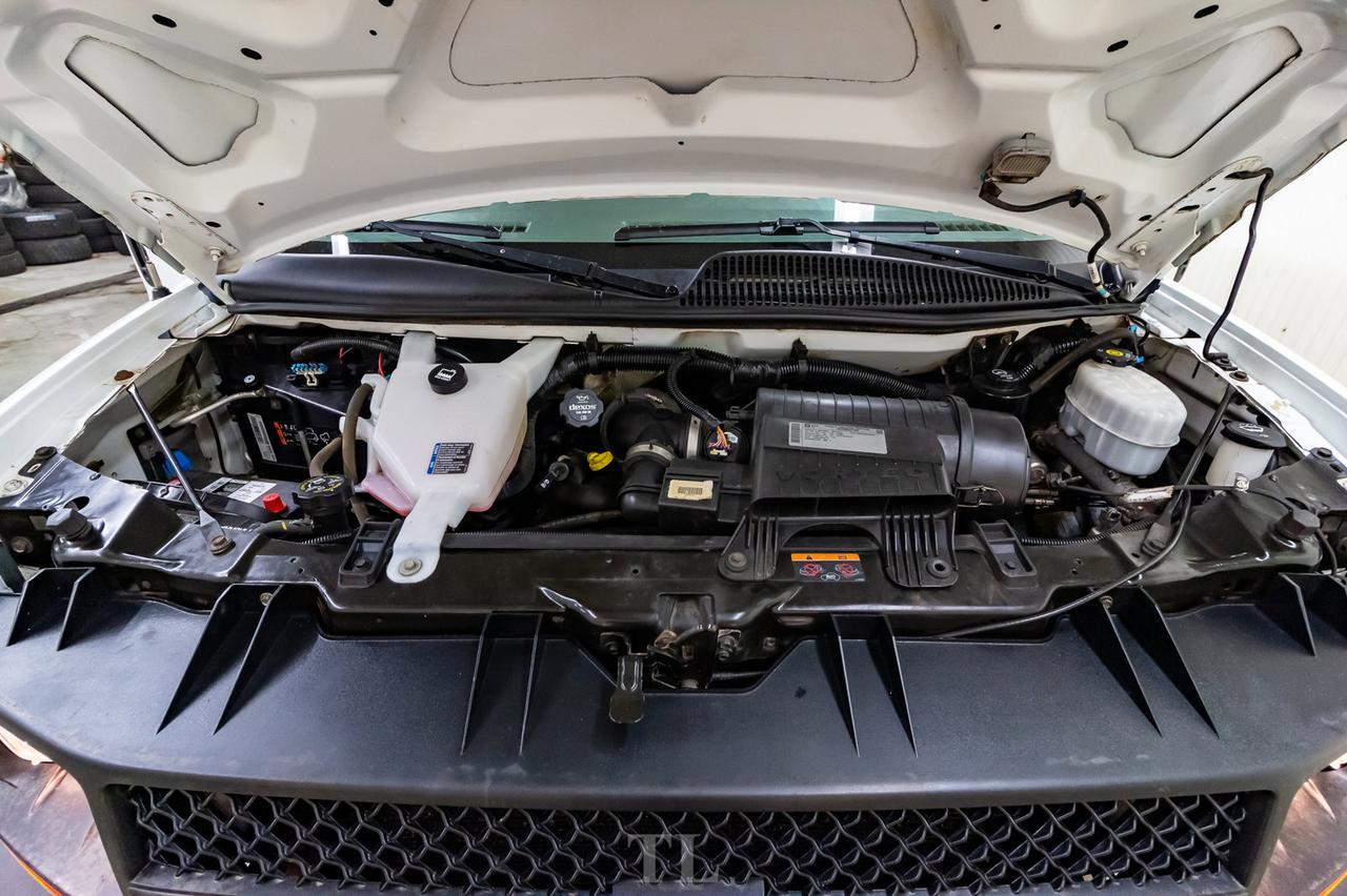 2014 Chevrolet Express 1500 AWD LS 8 Passenger Red Deer AB