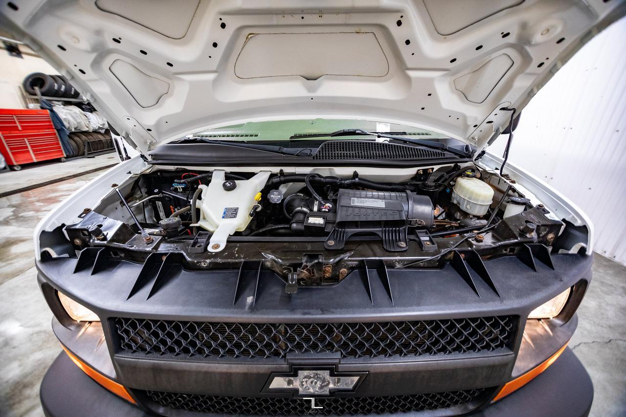 2014 Chevrolet Express 2500 Extended Cargo Van Red Deer AB