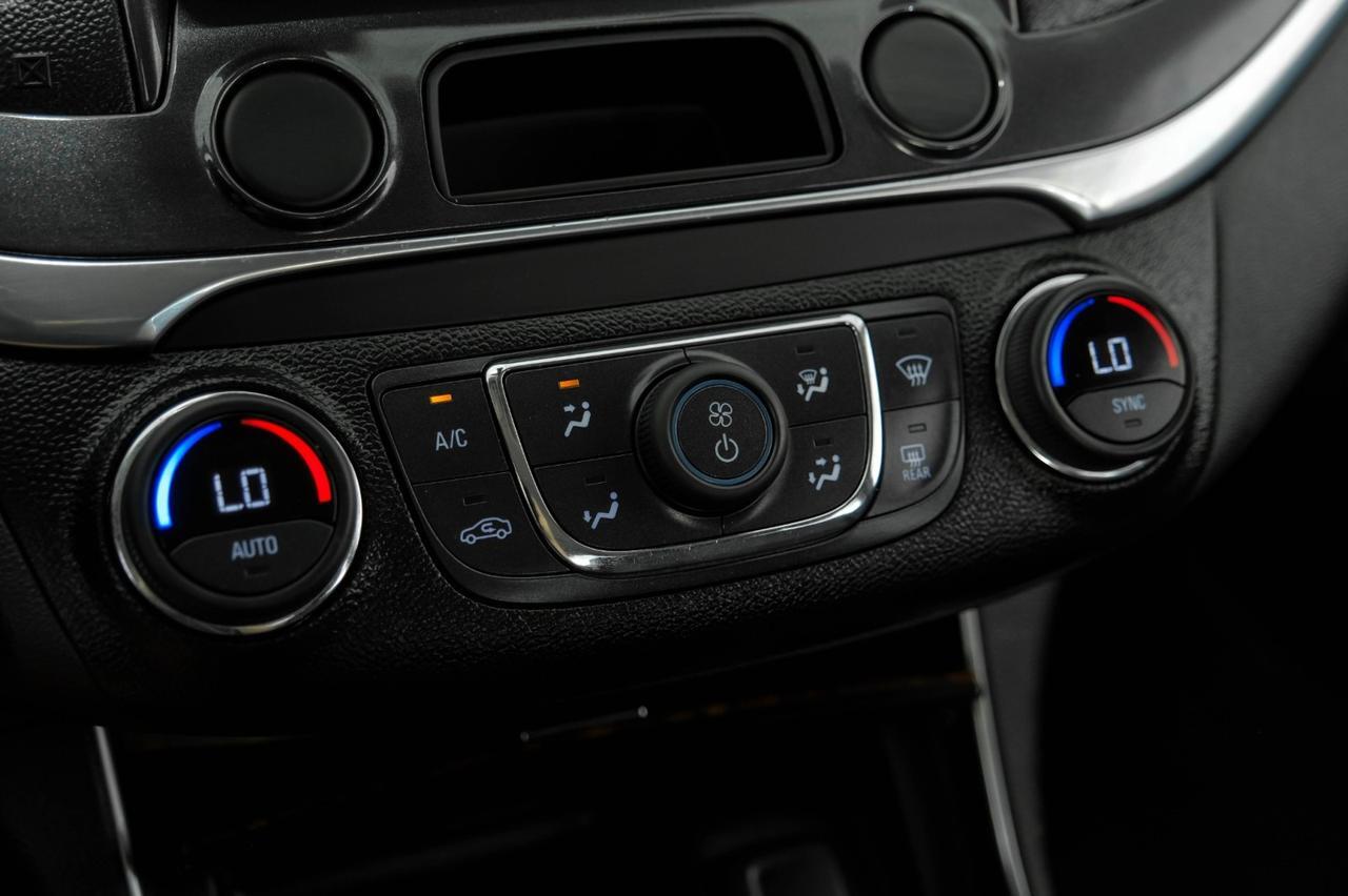 2014 Chevrolet Impala 2LT AUTOMATIC LEATHER/CLOTH SEATS REAR CAMERA BLUETOOTH POWER DRIVER SEAT Carrollton TX