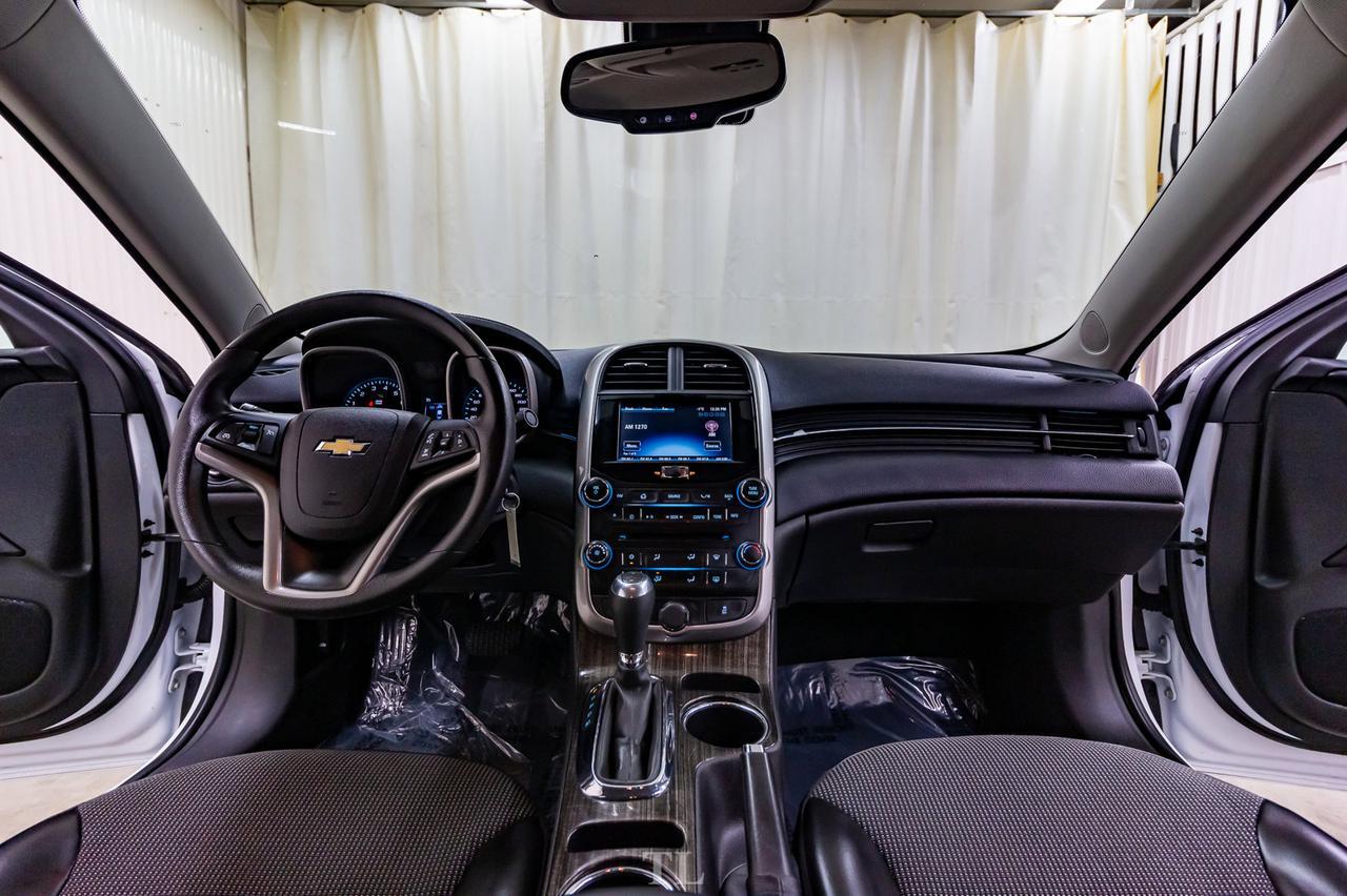 2014 Chevrolet Malibu 1LT BCam Red Deer AB