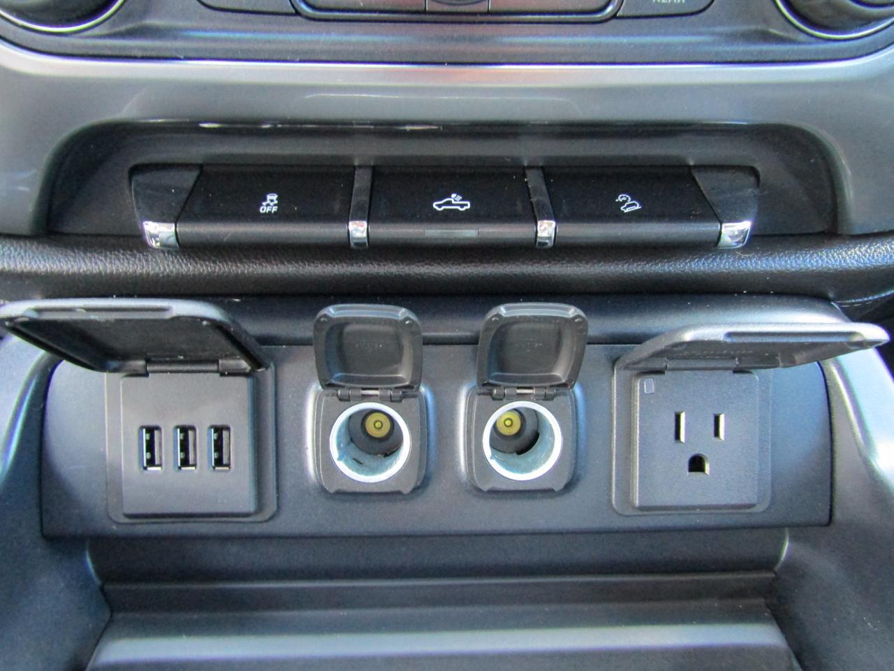 2014 Chevrolet Silverado 1500 4WD Crew Cab 143.5 LTZ w/2LZ Grand Prairie TX