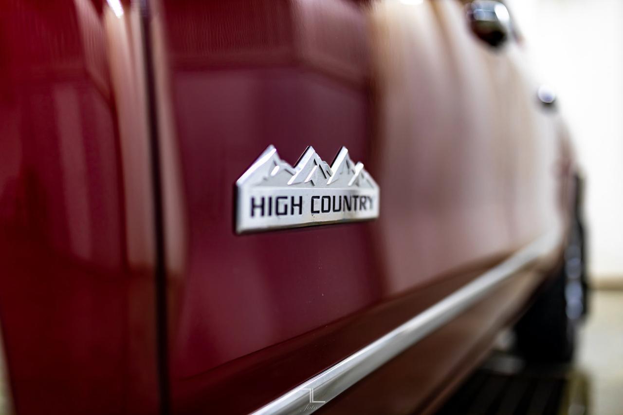 2014 Chevrolet Silverado 1500 4x4 Crew Cab High Country Leather Roof Nav BCam Red Deer AB