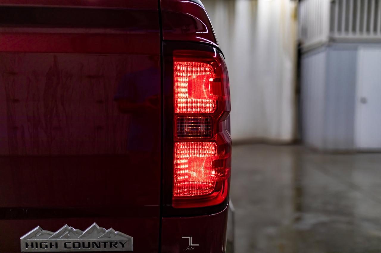 2014 Chevrolet Silverado 1500 4x4 Crew Cab High Country Leather Roof Nav BCam Red Deer AB