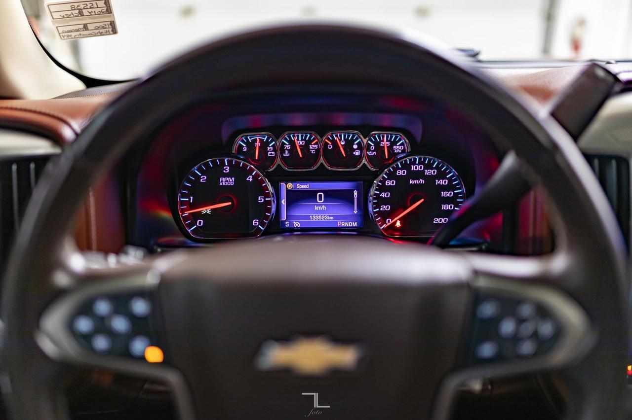 2014 Chevrolet Silverado 1500 4x4 Crew Cab High Country Leather Roof Nav BCam Red Deer AB