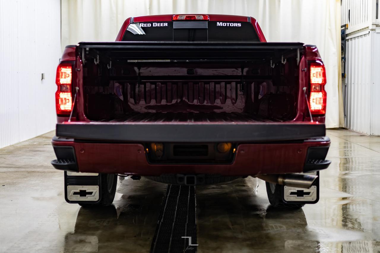 2014 Chevrolet Silverado 1500 4x4 Crew Cab High Country Leather Roof Nav BCam Red Deer AB