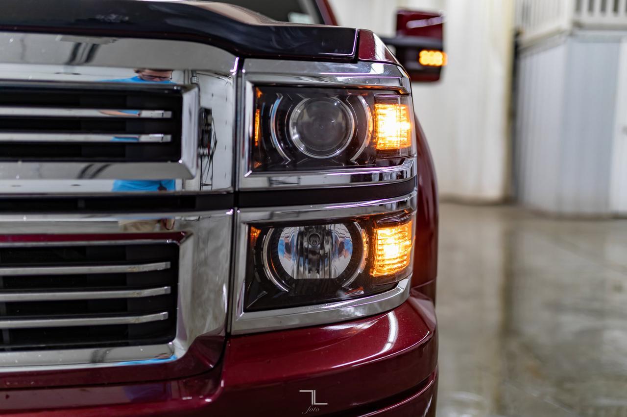 2014 Chevrolet Silverado 1500 4x4 Crew Cab High Country Leather Roof Nav BCam Red Deer AB