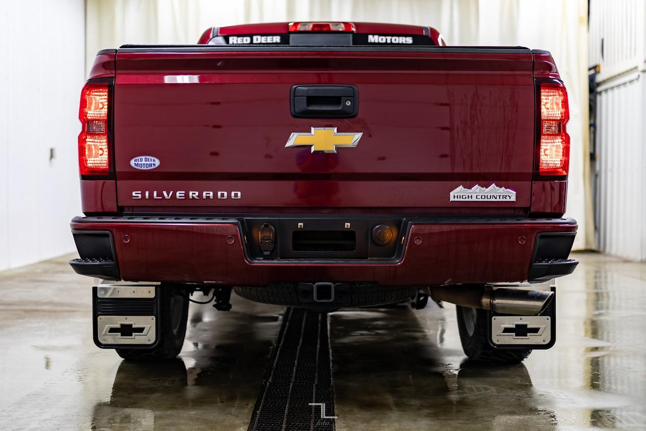 2014 Chevrolet Silverado 1500 4x4 Crew Cab High Country Leather Roof Nav BCam Red Deer AB