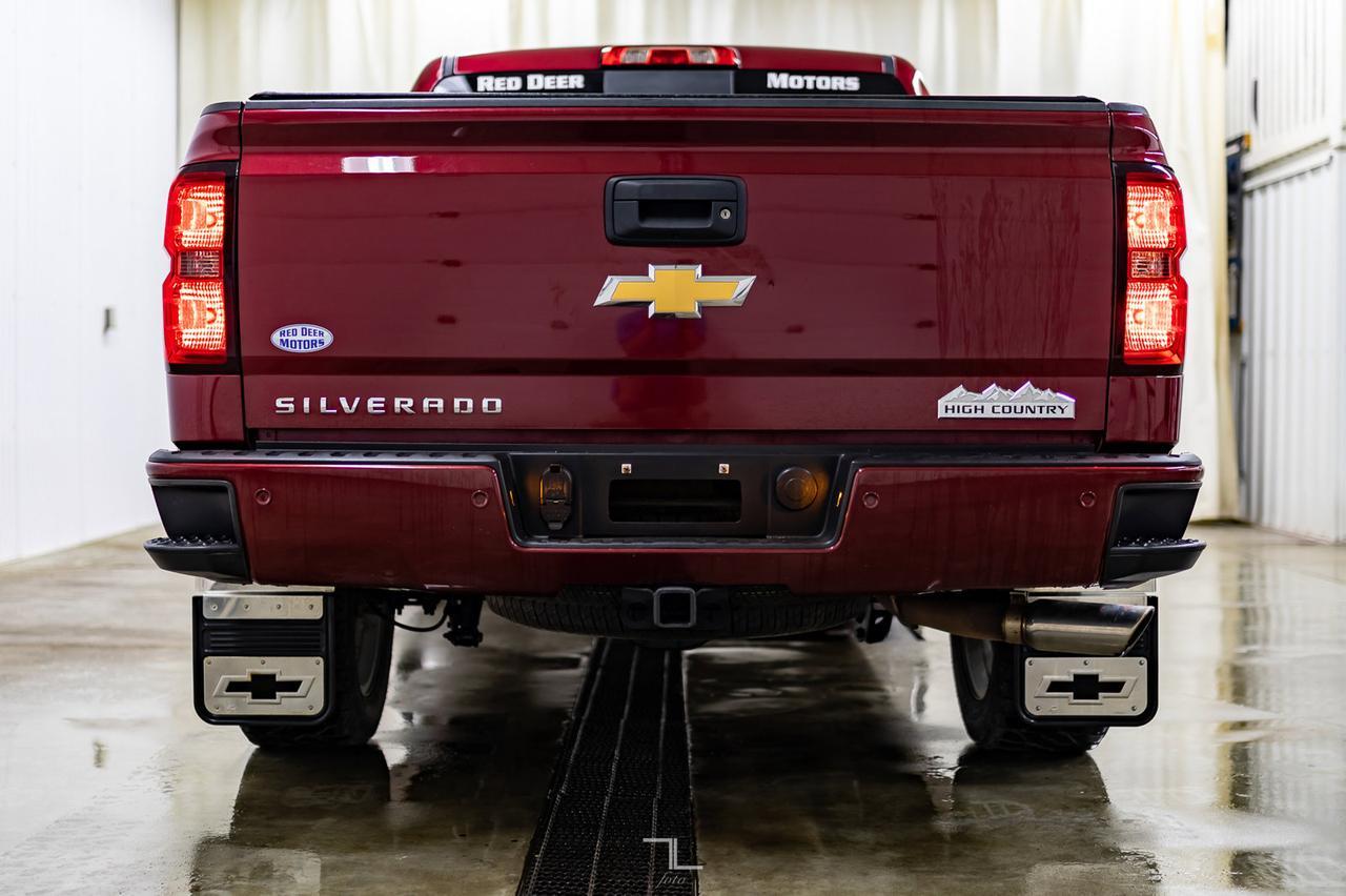 2014 Chevrolet Silverado 1500 4x4 Crew Cab High Country Leather Roof Nav BCam Red Deer AB