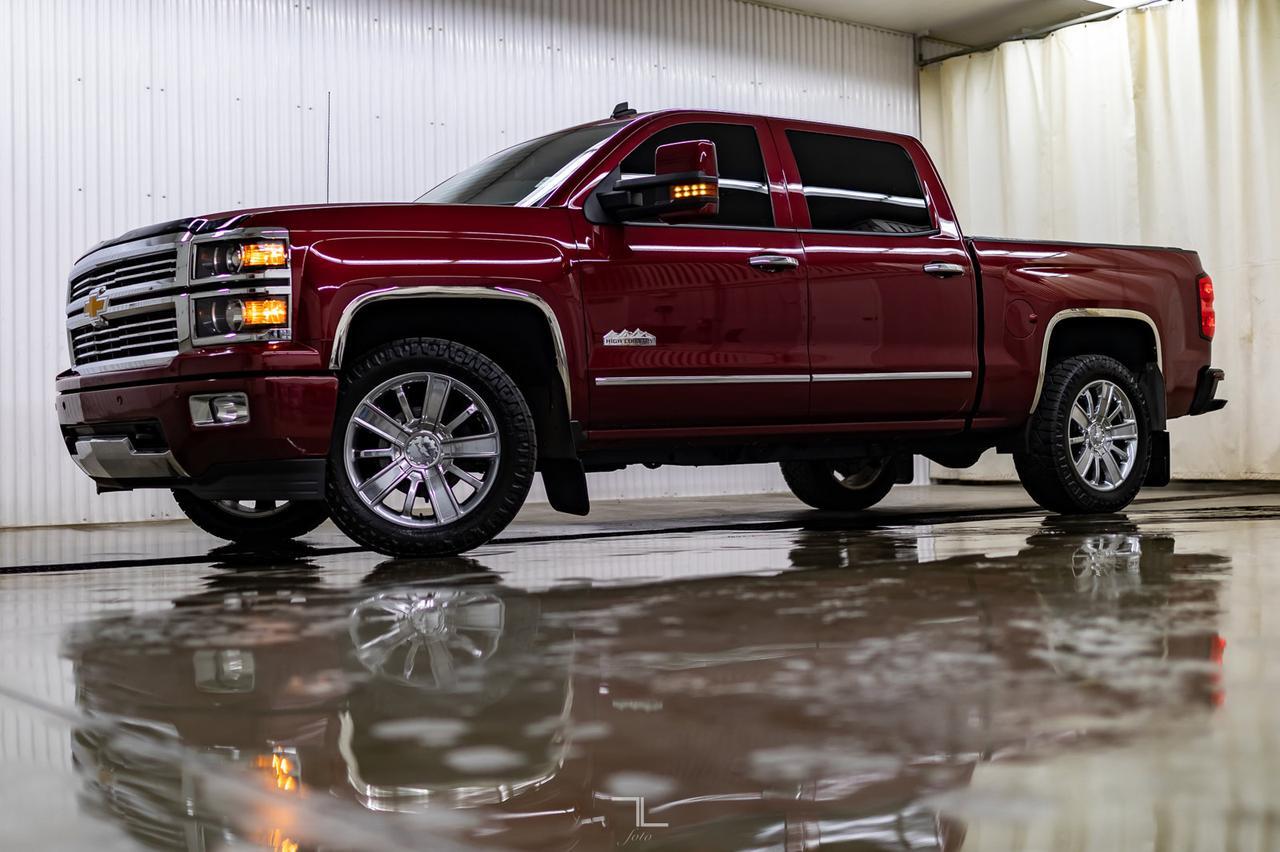 2014 Chevrolet Silverado 1500 4x4 Crew Cab High Country Leather Roof Nav BCam Red Deer AB