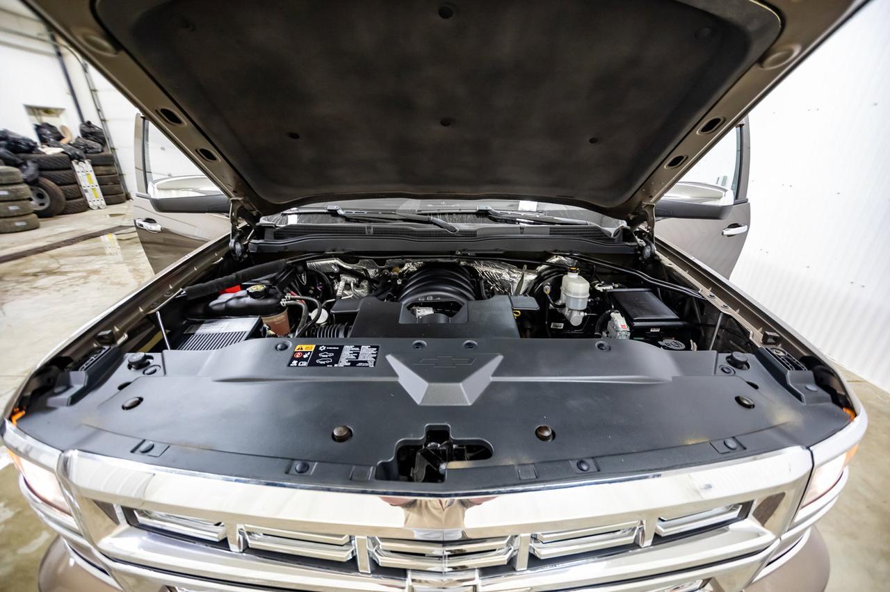2014 Chevrolet Silverado 1500 4x4 Crew Cab LTZ Z71 Leather Roof Nav BCam Red Deer AB