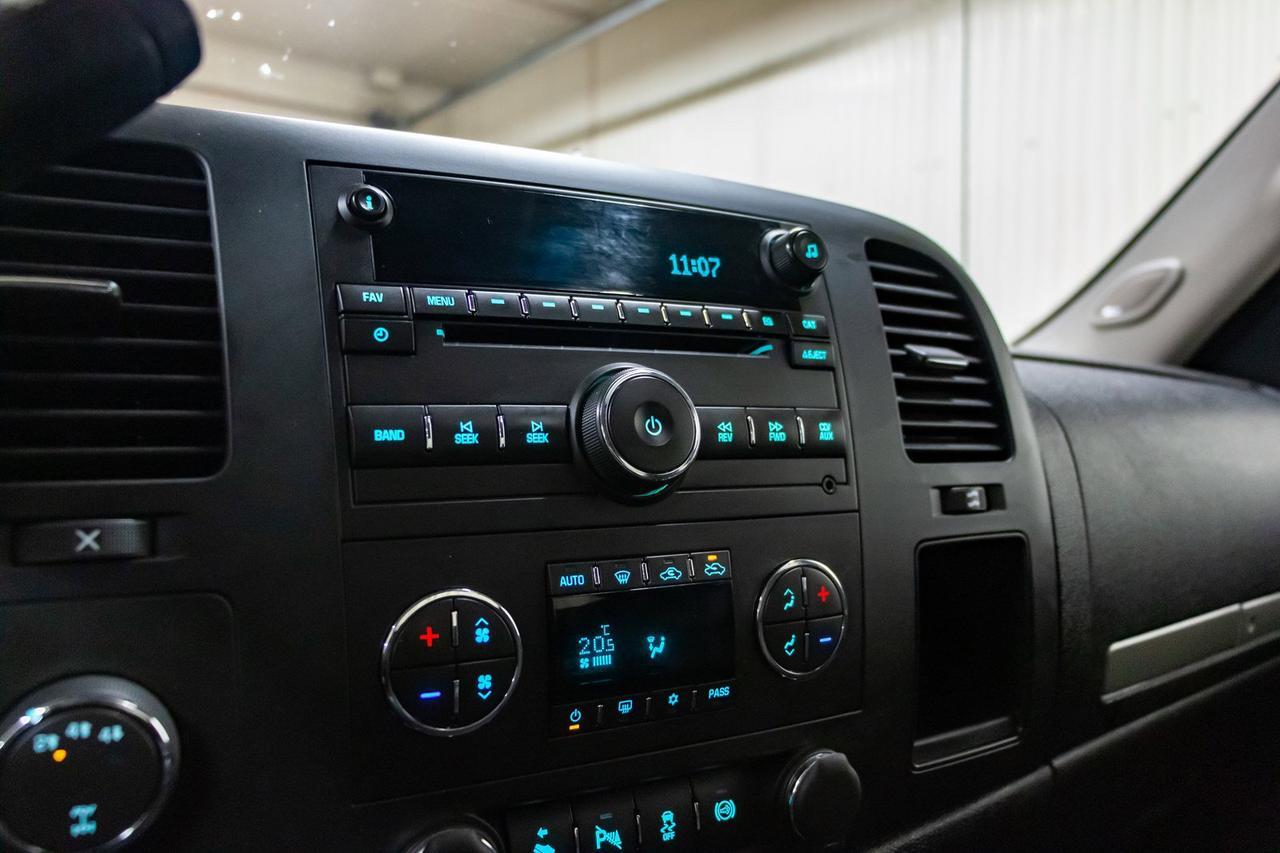 2014 Chevrolet Silverado 2500HD 4x4 Crew Cab LT Diesel Lift Wheels Red Deer AB