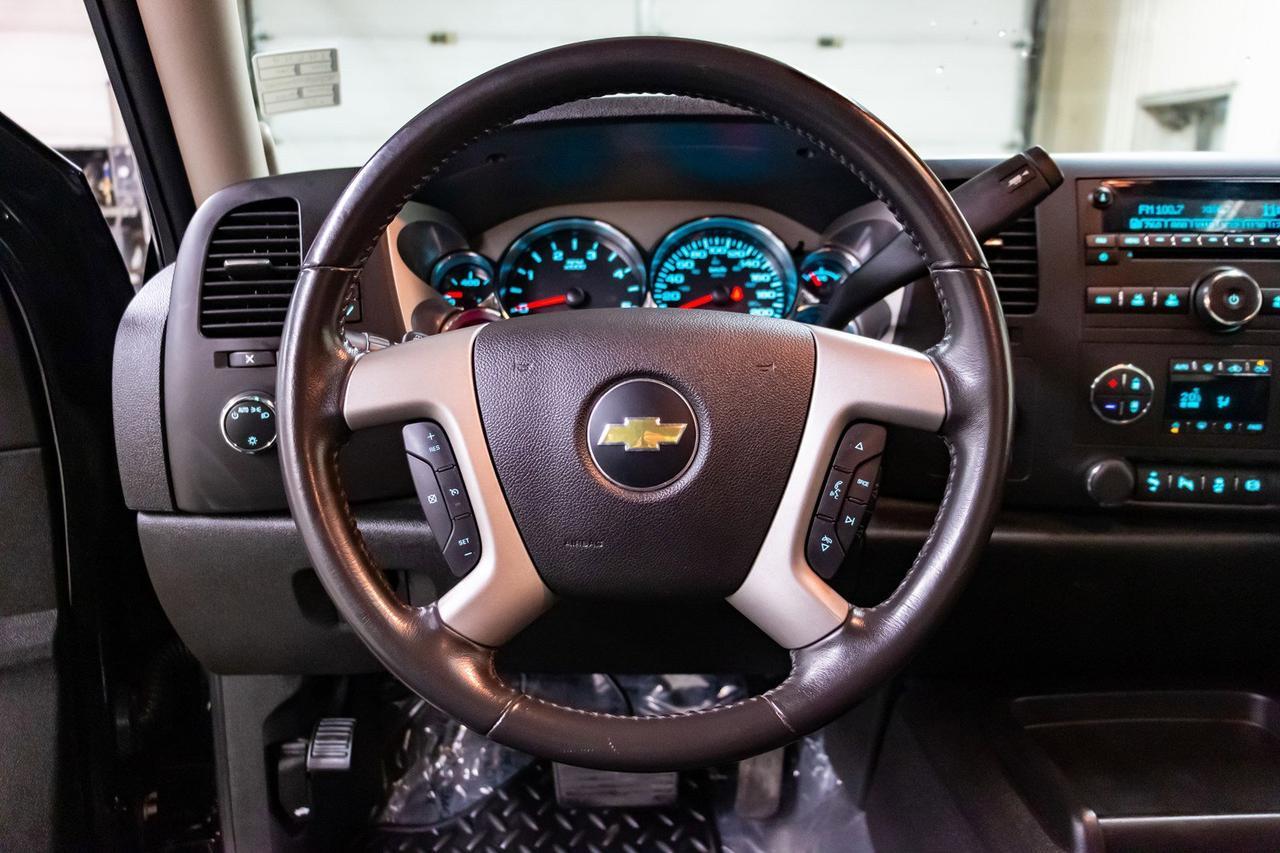 2014 Chevrolet Silverado 2500HD 4x4 Crew Cab LT Diesel Lift Wheels Red Deer AB