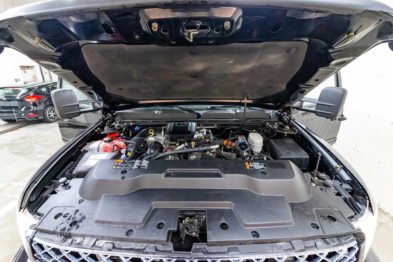 2014 Chevrolet Silverado 2500HD 4x4 Crew Cab LT Diesel Lift Wheels Red Deer AB