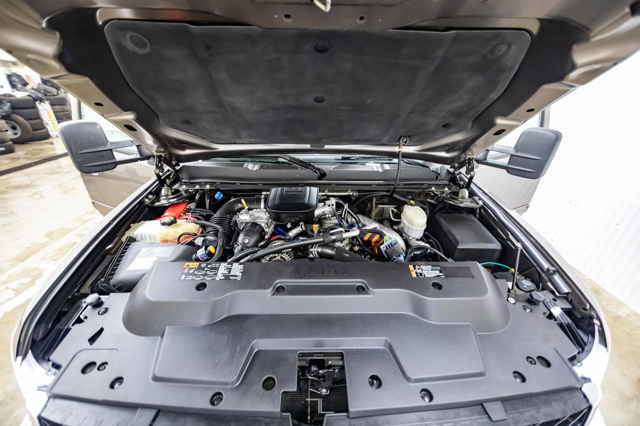 2014 Chevrolet Silverado 2500HD 4x4 Crew Cab LT Z71 Diesel Red Deer AB