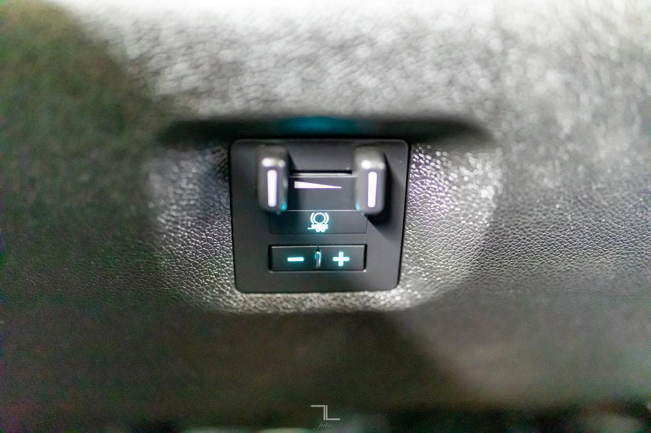 2014 Chevrolet Silverado 2500HD 4x4 Crew Cab LT Z71 Diesel Red Deer AB