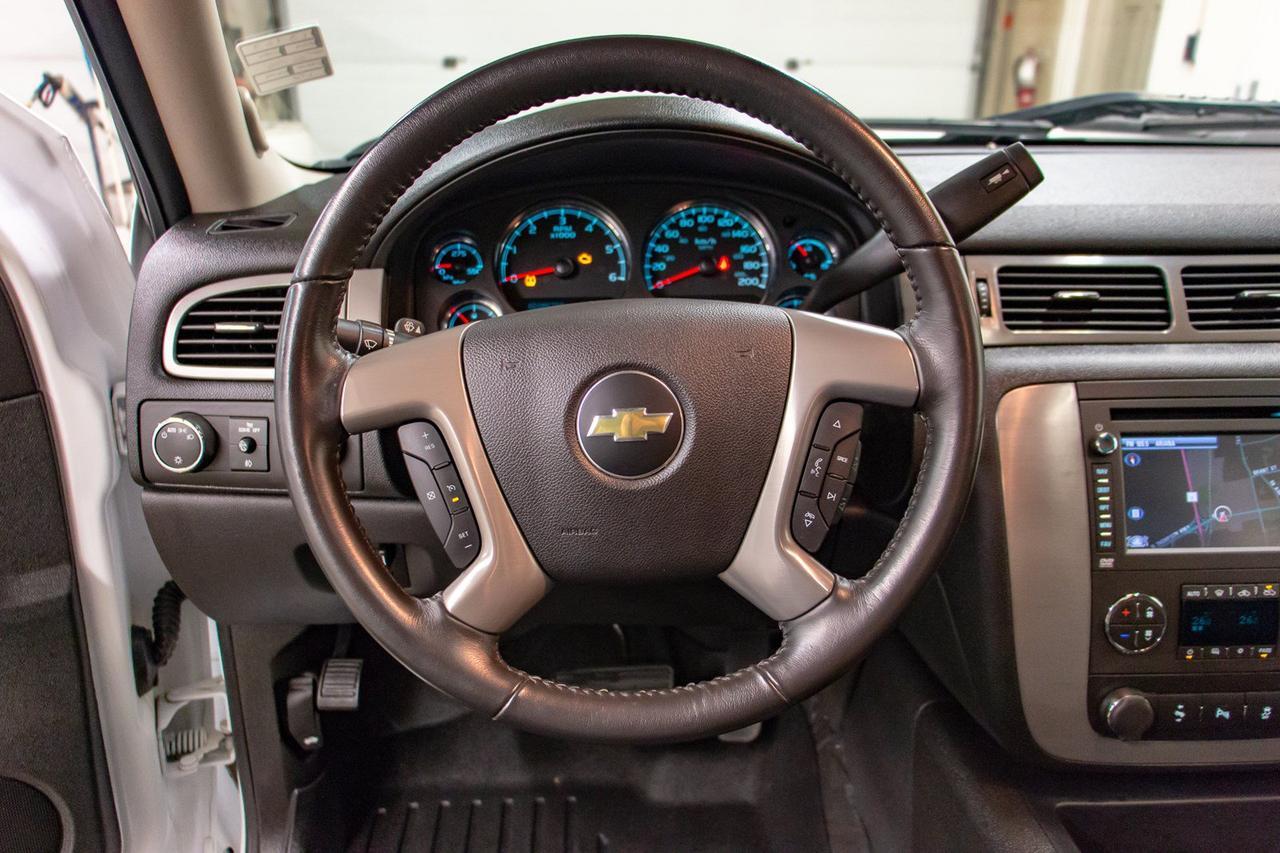 2014 Chevrolet Silverado 2500HD 4x4 Crew Cab LTZ Leather Roof Nav Red Deer AB