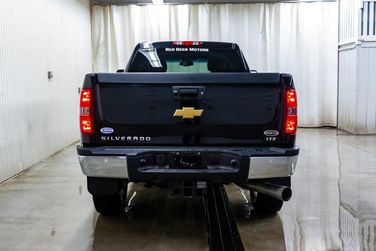 2014 Chevrolet Silverado 2500HD 4x4 Crew Cab LTZ Z71 GFX Diesel Red Deer AB