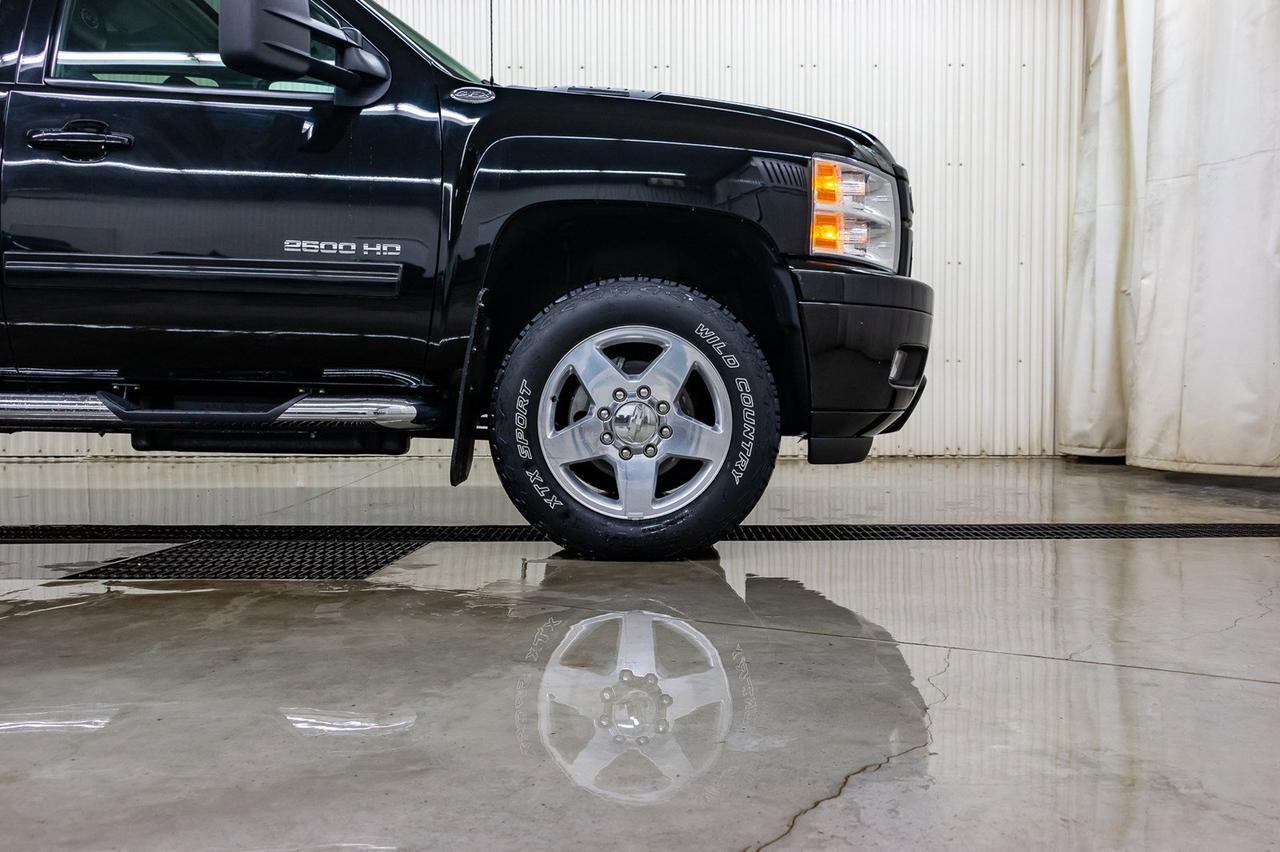 2014 Chevrolet Silverado 2500HD 4x4 Crew Cab LTZ Z71 GFX Diesel Red Deer AB