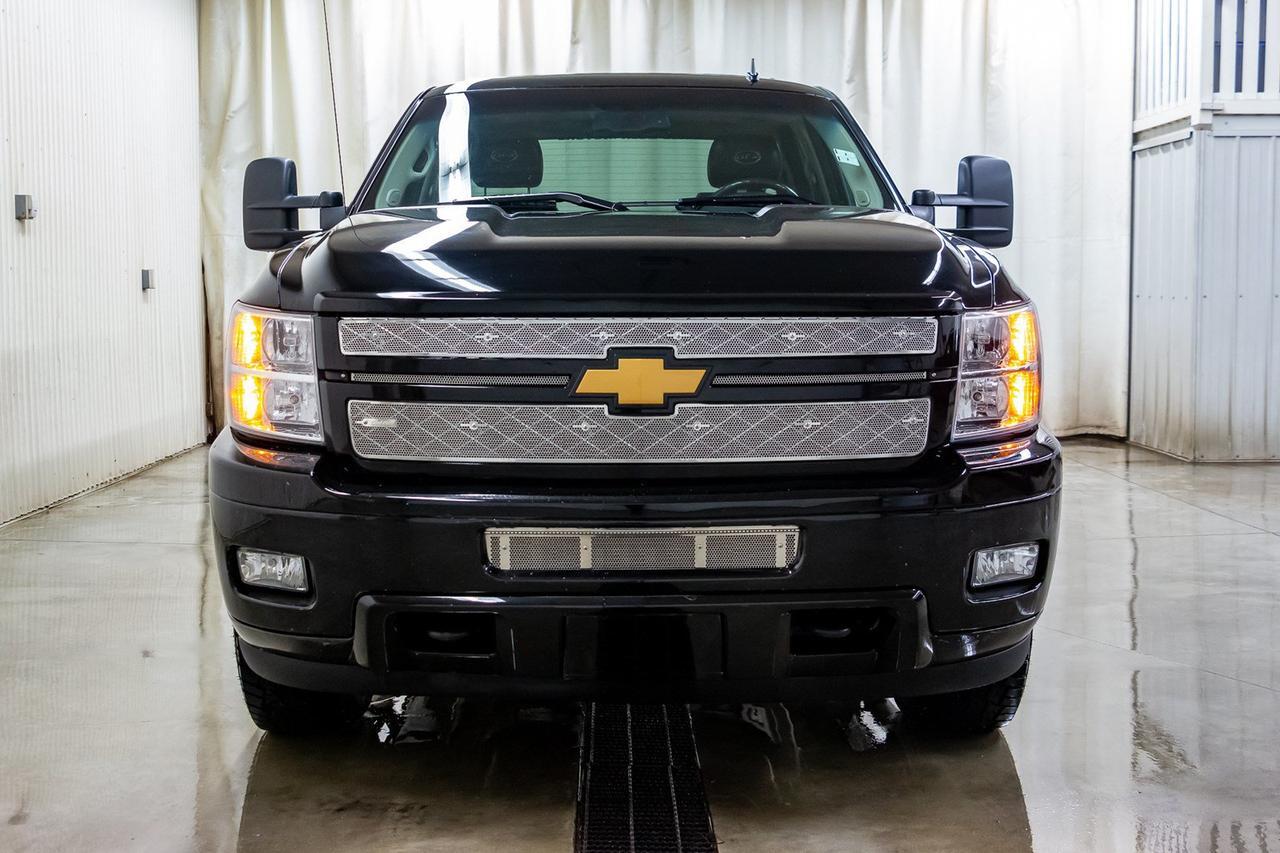 2014 Chevrolet Silverado 2500HD 4x4 Crew Cab LTZ Z71 GFX Diesel Red Deer AB
