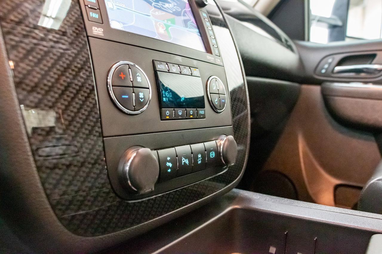 2014 Chevrolet Silverado 2500HD 4x4 Crew Cab LTZ Z71 GFX Diesel Red Deer AB