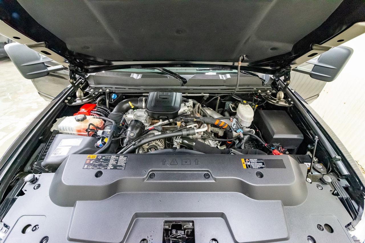 2014 Chevrolet Silverado 2500HD 4x4 Crew Cab LTZ Z71 GFX Diesel Red Deer AB