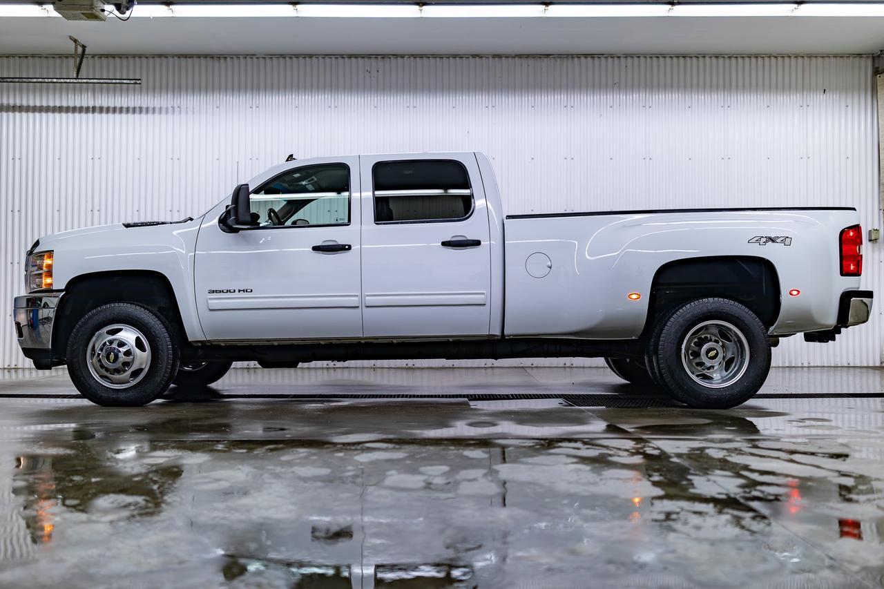 2014 Chevrolet Silverado 3500HD 4x4 Crew Cab LT Dually Diesel Leather Red Deer AB