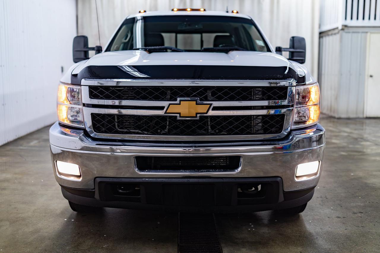 2014 Chevrolet Silverado 3500HD 4x4 Crew Cab LT Dually Diesel Leather Red Deer AB