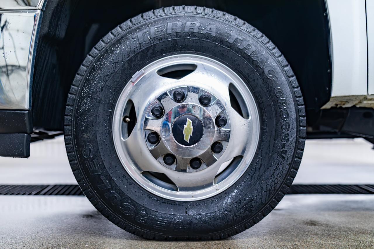 2014 Chevrolet Silverado 3500HD 4x4 Crew Cab LT Dually Diesel Leather Red Deer AB