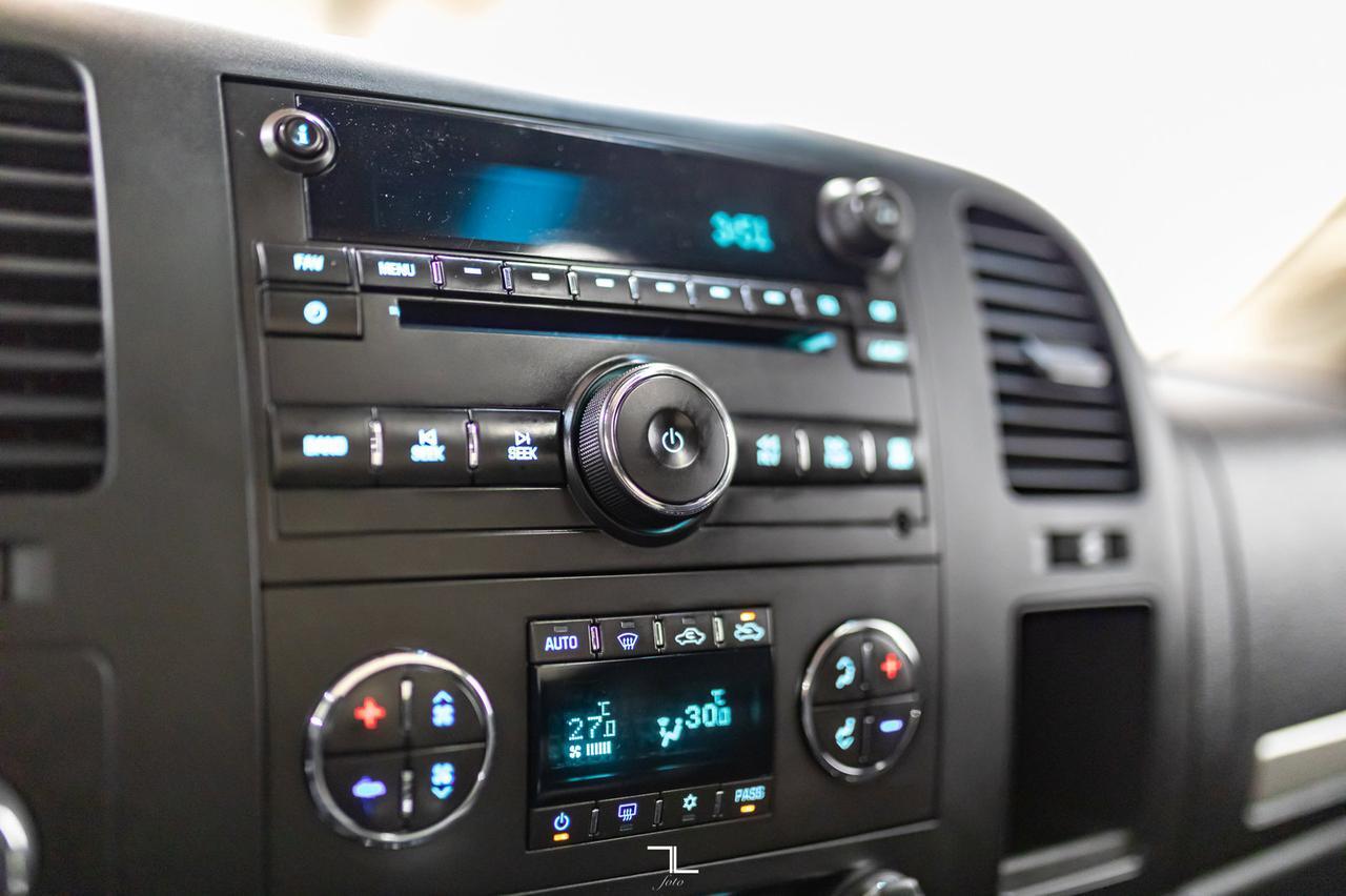 2014 Chevrolet Silverado 3500HD 4x4 Crew Cab LT Z71 Leather Roof Red Deer AB