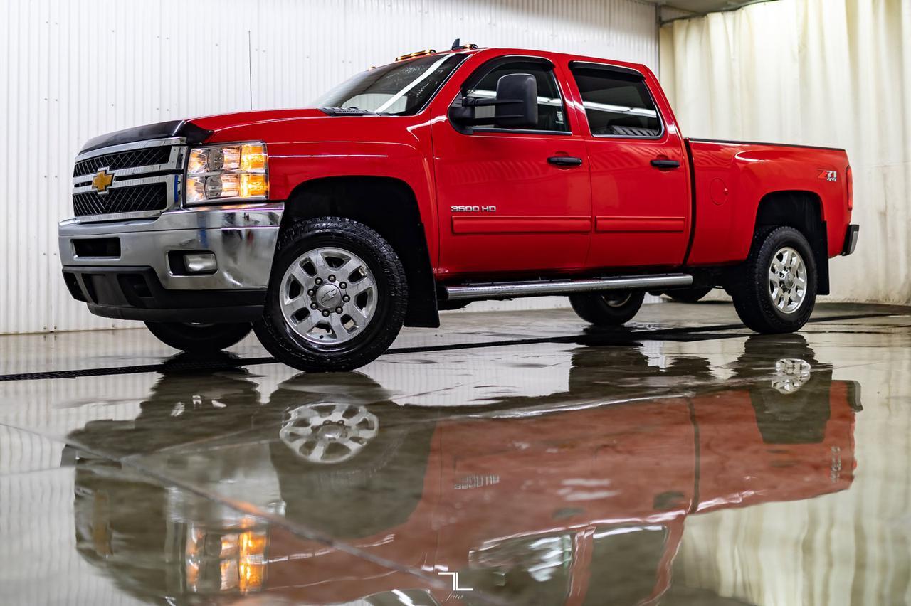 2014 Chevrolet Silverado 3500HD 4x4 Crew Cab LT Z71 Leather Roof Red Deer AB