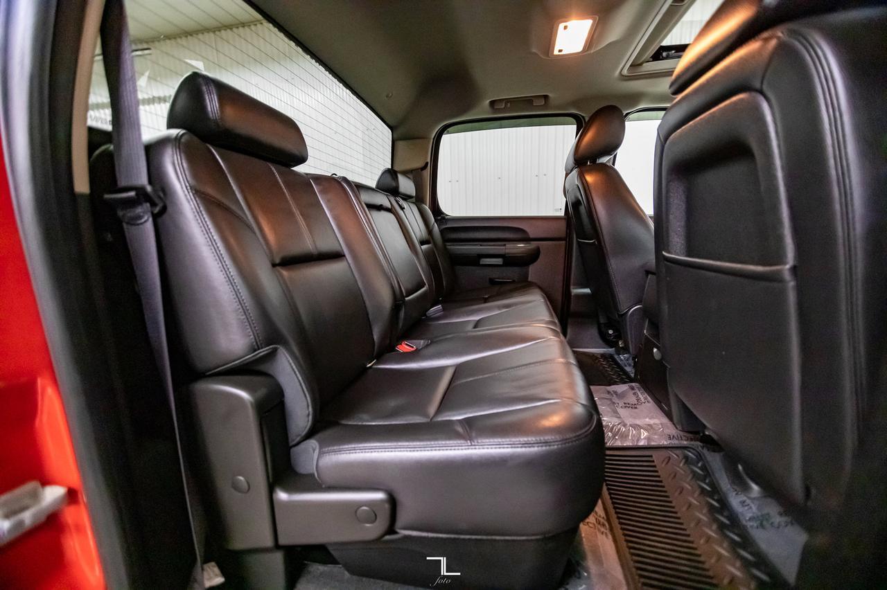 2014 Chevrolet Silverado 3500HD 4x4 Crew Cab LT Z71 Leather Roof Red Deer AB