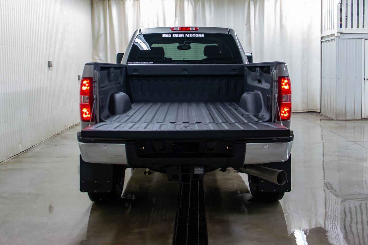 2014 Chevrolet Silverado 3500HD 4x4 Crew Cab LTZ Diesel 6" Lift Wheels Red Deer AB