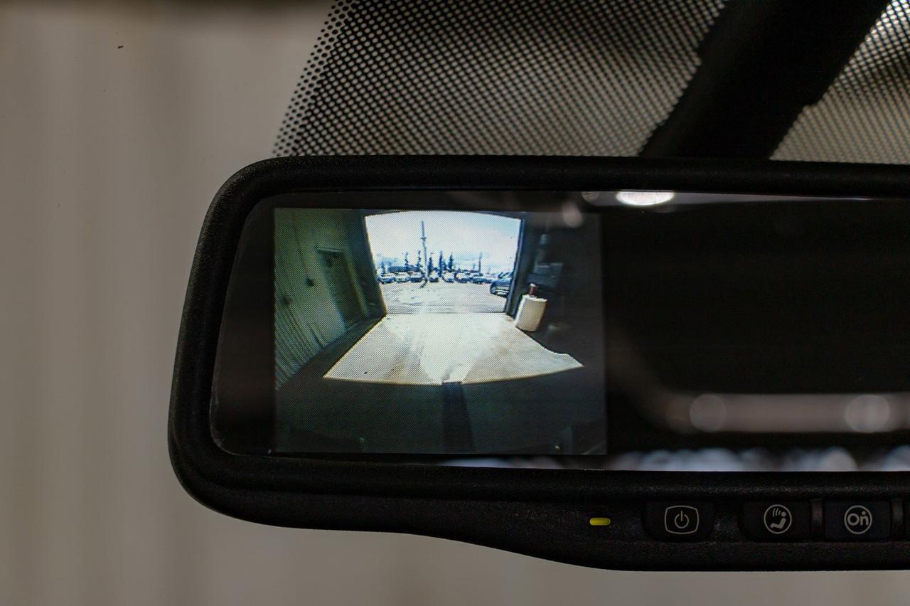 2014 Chevrolet Silverado 3500HD 4x4 Crew Cab LTZ Diesel 6&quot; Lift Wheels Red Deer AB