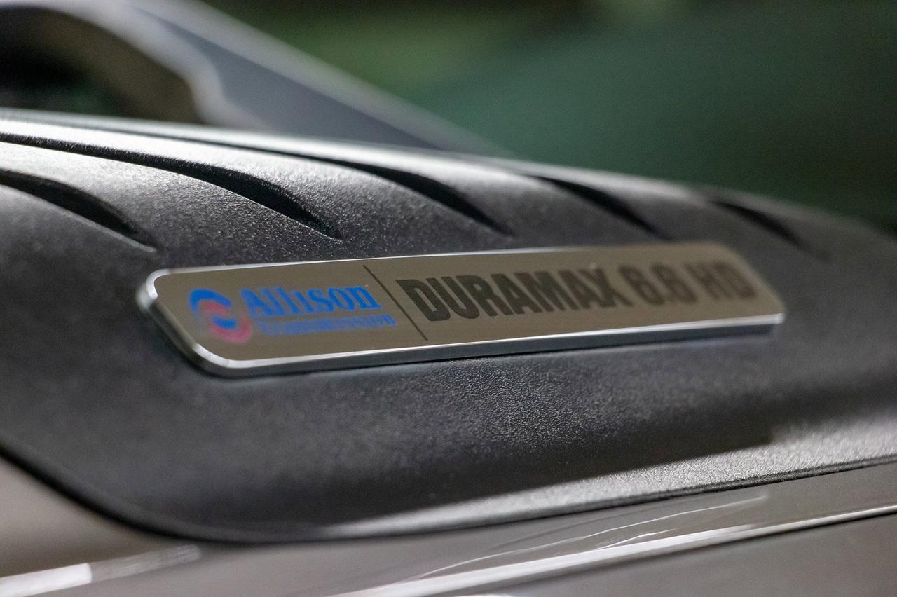 2014 Chevrolet Silverado 3500HD 4x4 Crew Cab LTZ Diesel 6&quot; Lift Wheels Red Deer AB