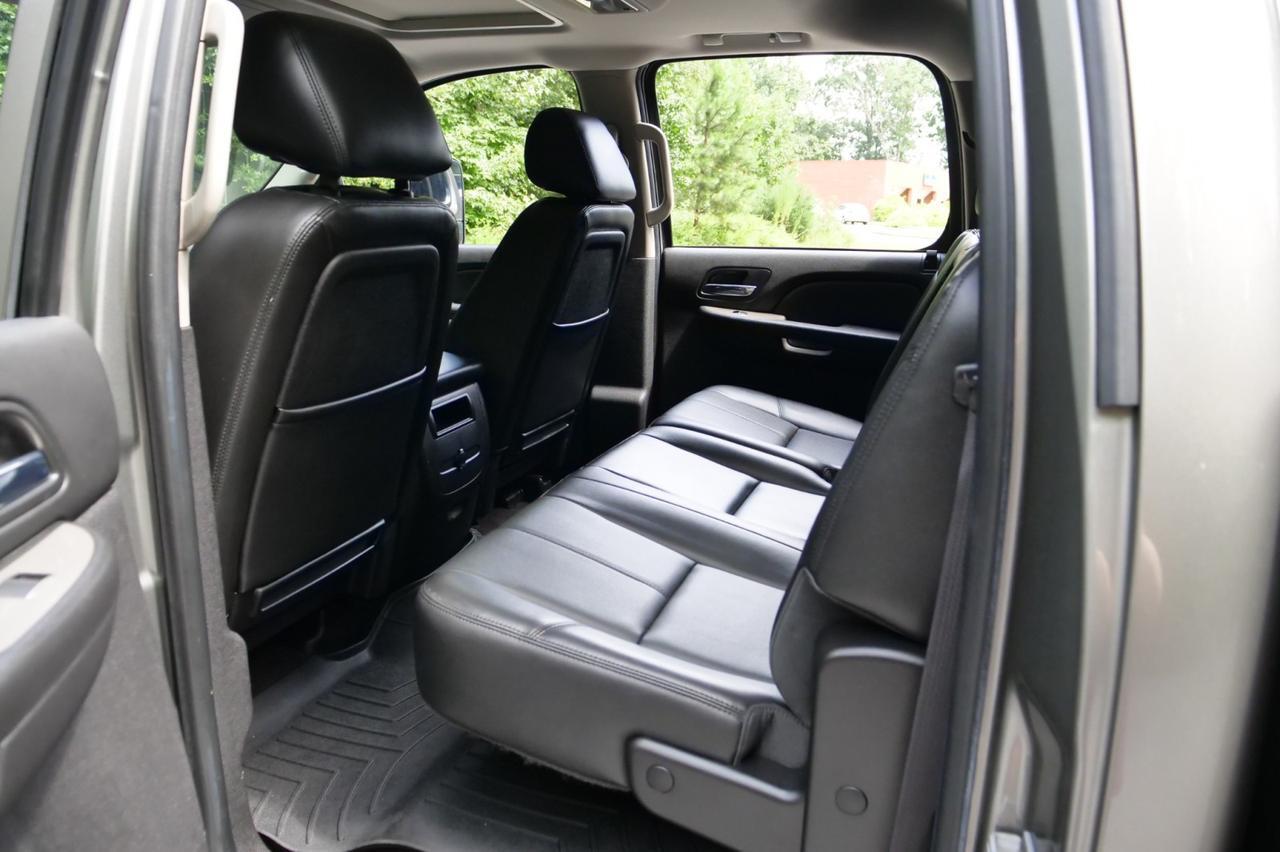 2014 Chevrolet Silverado 3500HD LTZ DRW 4X4 / Wheels & Tires Upgrade / Turbo Diesel! Lincolnton NC
