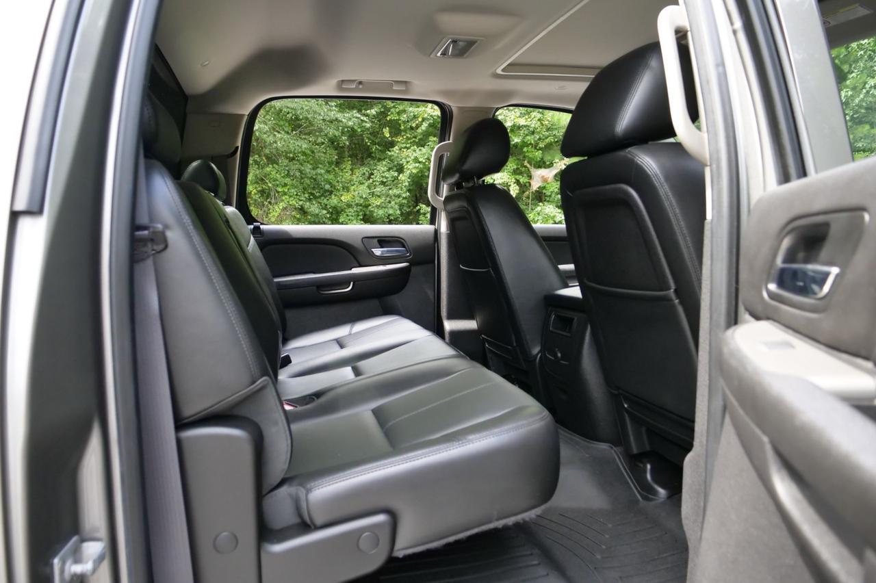2014 Chevrolet Silverado 3500HD LTZ DRW 4X4 / Wheels & Tires Upgrade / Turbo Diesel! Lincolnton NC