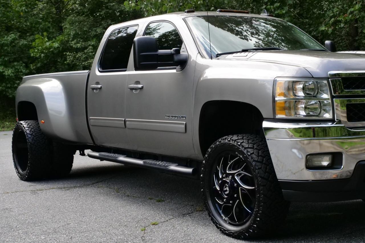 2014 Chevrolet Silverado 3500HD LTZ DRW 4X4 / Wheels & Tires Upgrade / Turbo Diesel! Lincolnton NC