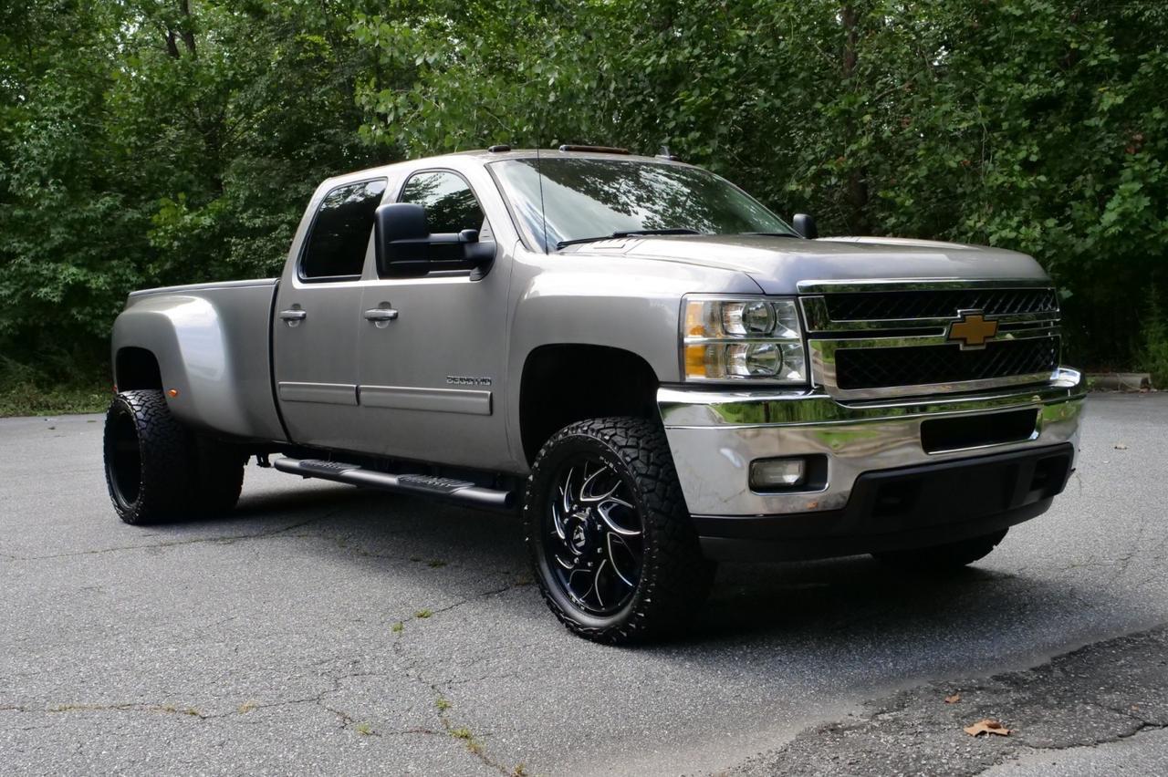 2014 Chevrolet Silverado 3500HD LTZ DRW 4X4 / Wheels & Tires Upgrade / Turbo Diesel! Lincolnton NC