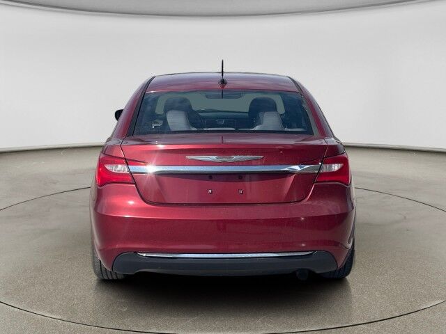 2014 Chrysler 200 LX Cleveland OH