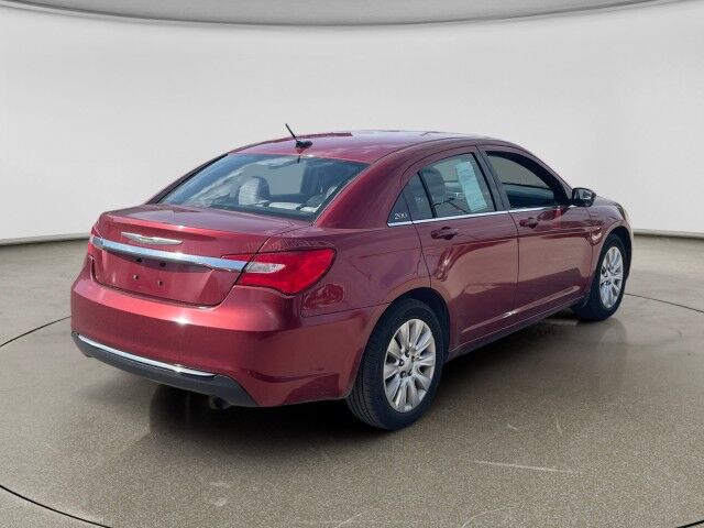 2014 Chrysler 200 LX Cleveland OH