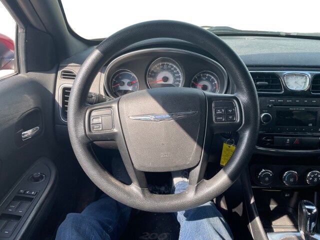 2014 Chrysler 200 LX Cleveland OH