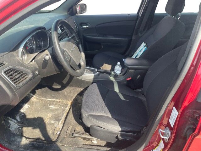 2014 Chrysler 200 LX Cleveland OH