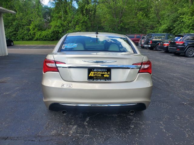 2014 Chrysler 200 Limited Elgin IL
